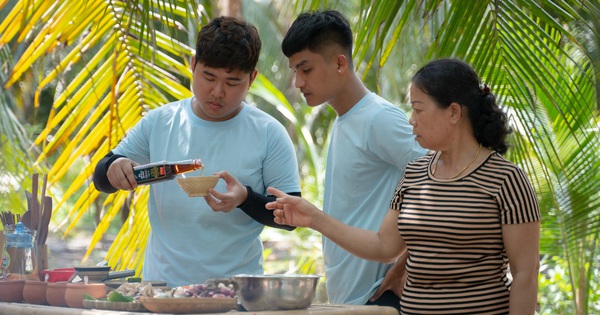Cùng Quốc Khánh – Võ Đăng Khoa nấu đặc sản miền Tây: Cá bống kho, gà gấp củ hũ dừa, gỏi tai heo