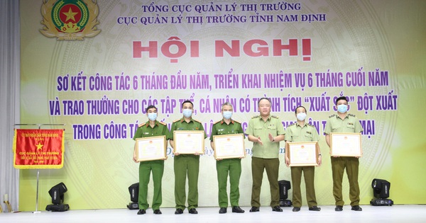 Lực lượng quản lý thị trường phá dỡ nhiều vụ việc lớn liên quan đến gian lận thương mại