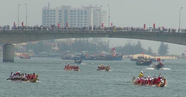 Quảng Bình: Đa sắc màu văn hoá tại Tp. Đồng Hới vào dịp nghỉ lễ