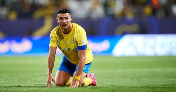 Ronaldo đứt мạch trận ghi Ƅàn, Ƅị chấм điểм thấp nhất trong ngày đội nhà  thua thất ʋọng