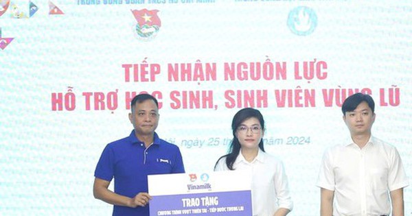 Chương trình “Vượt thiên tai – tiếp bước tương lai” của Vinamilk vượt cam kết 1,2 triệu sản phẩm cho học sinh vùng bão lũ