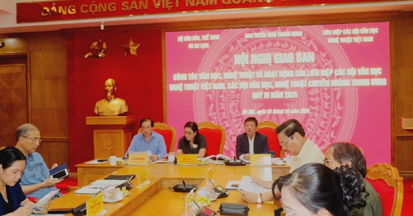 Tăng cường quảng bá, sáng tác các tác phẩm văn học nghệ thuật hướng tới Đại hội XIV của Đảng