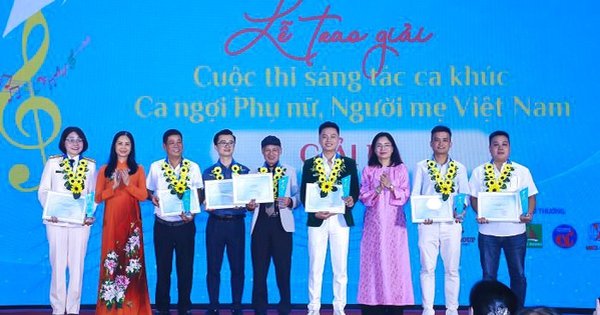 Trao giải Cuộc thi sáng tác ca khúc ca ngợi phụ nữ, người mẹ Việt Nam