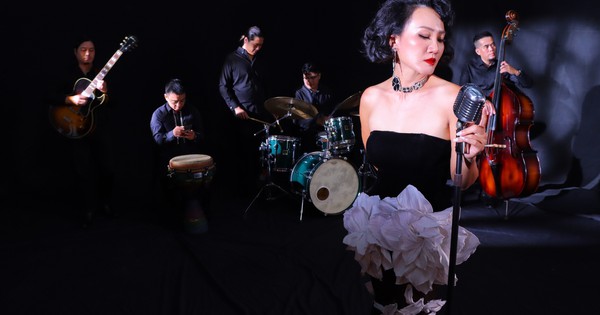 Ra mắt album “Rồi như đá ngây ngô” - Người đàn bà kể chuyện Jazz Quỳnh Phạm