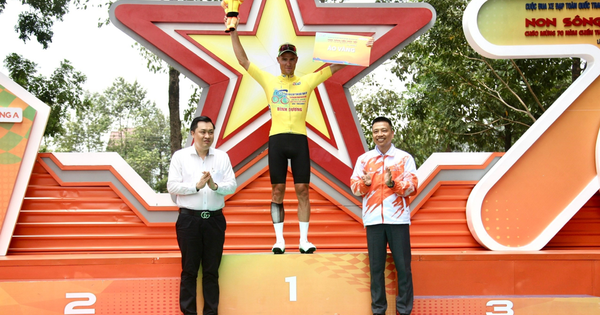 Trao thưởng chặng 20, Giải đua xe đạp toàn quốc tranh Cúp Truyền hình TP.HCM lần thứ 36