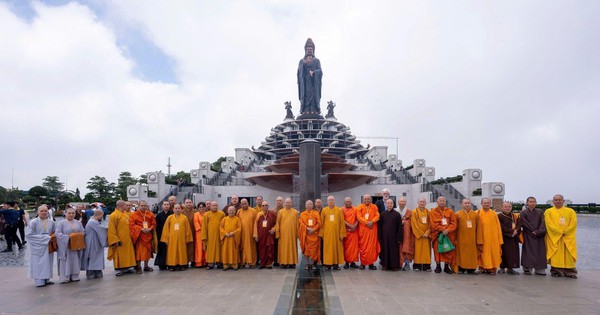 Núi Bà Đen đón đoàn đại biểu ICDV tham quan và thảo luận về Đại lễ Vesak 2025