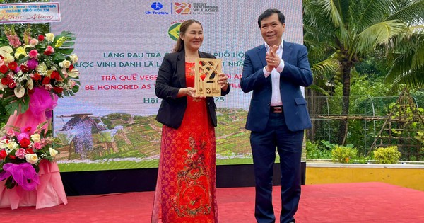 Trao biểu trưng “Làng du lịch tốt nhất năm 2024” của UN Tourism cho làng rau Trà Quế