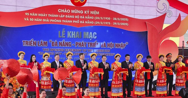 Gallery - Khai mạc triển lãm “Đà Nẵng - Phát triển và Hội nhập”