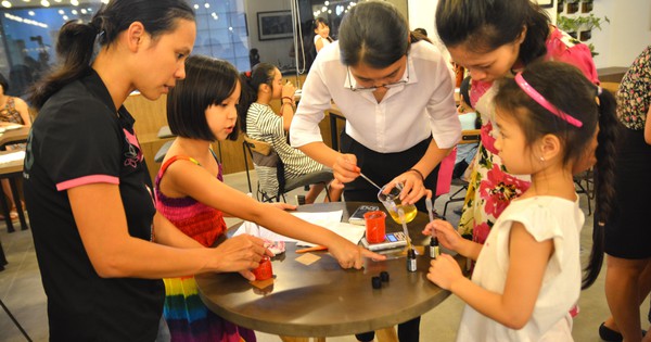 “Cây son dưỡng đầu tiên của bé”: Món quà ý nghĩa nhân ngày Gia đình Việt Nam