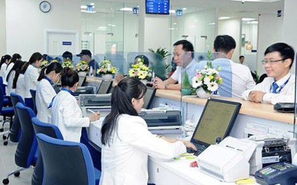Nhân sự ngân hàng cần chuyển mình trước tác động của AI và tự động hóa
